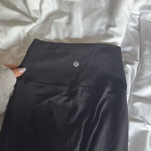 Lululemon black leggings 25” (0)